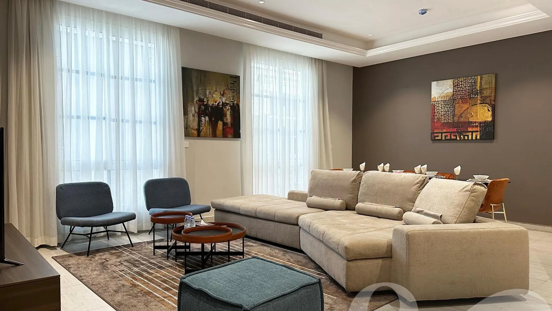 Kease Yasmin E-3 Royal Touch Gx80 Apartment Riyadh