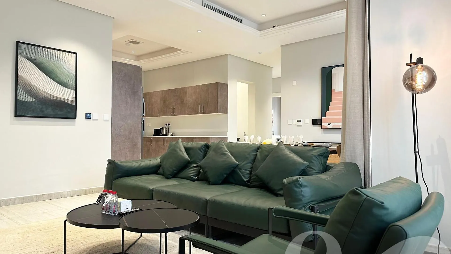 Kease Yasmin E-3 Royal Touch Gx80 Apartment Riyadh
