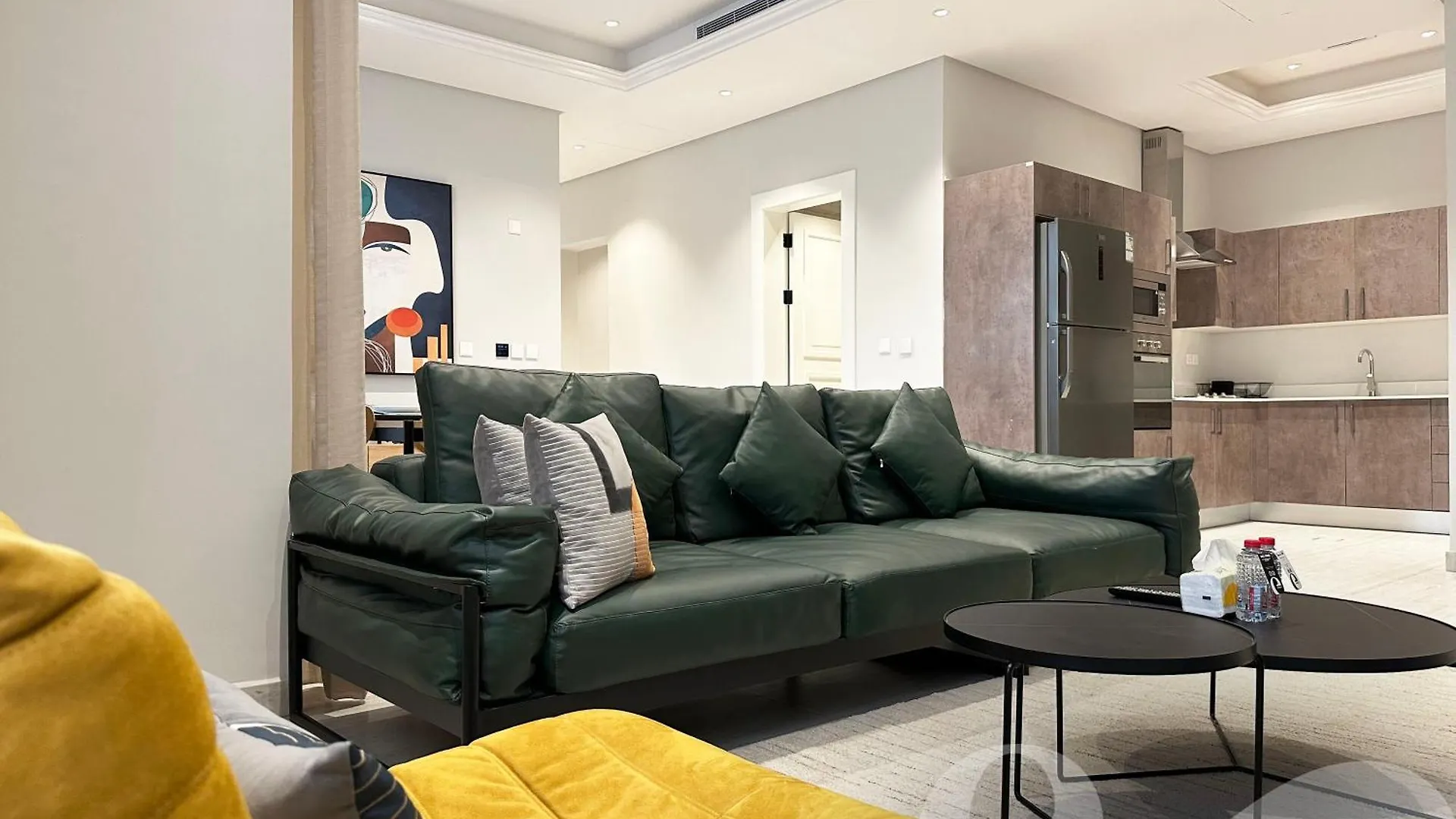 Kease Yasmin E-3 Royal Touch Gx80 Apartment Riyadh