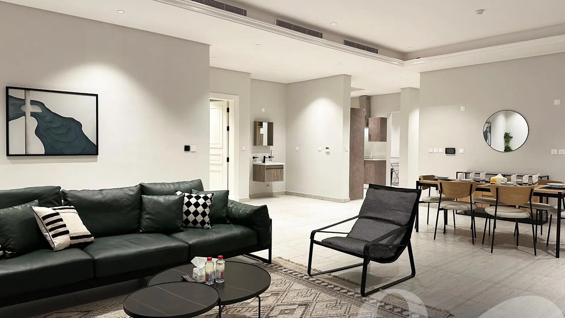 Kease Yasmin E-3 Royal Touch Gx80 Apartment Riyadh