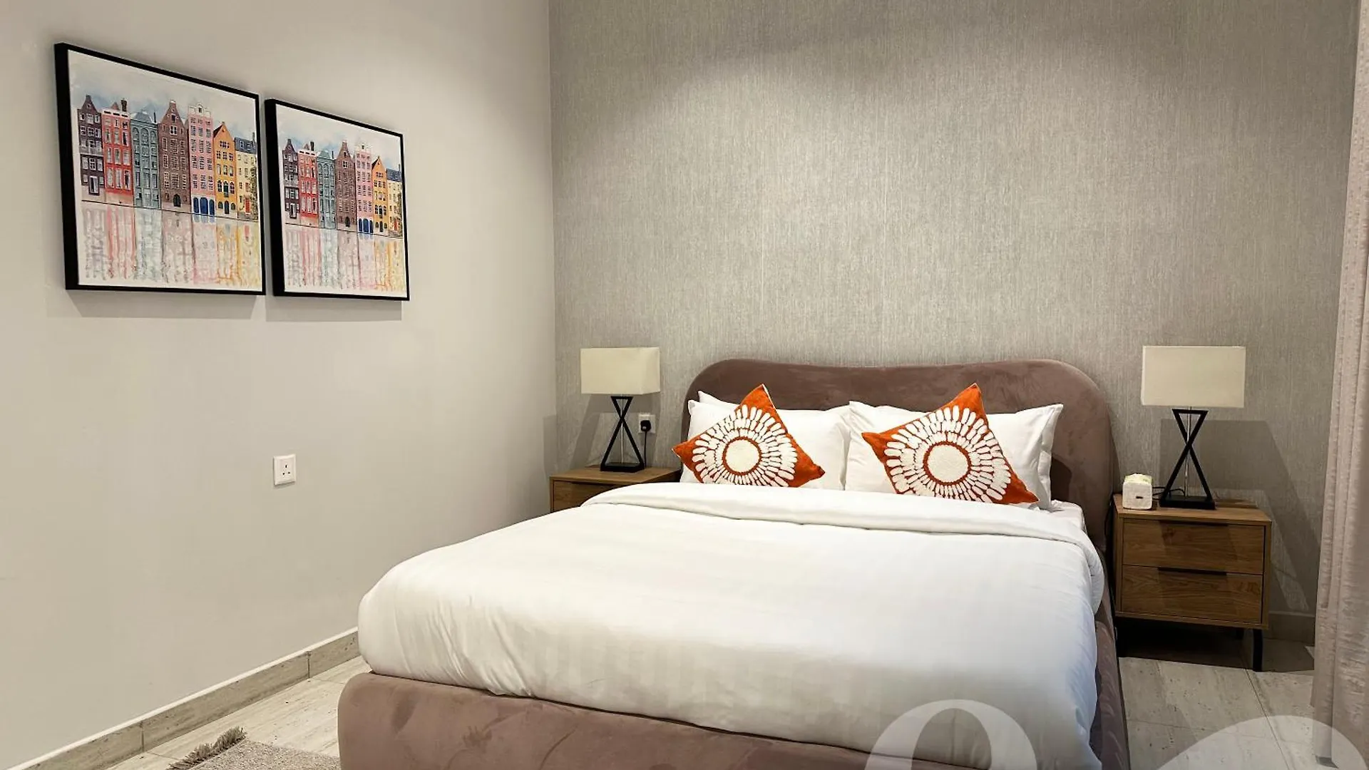 Kease Yasmin E-3 Royal Touch Gx80 Apartment Riyadh